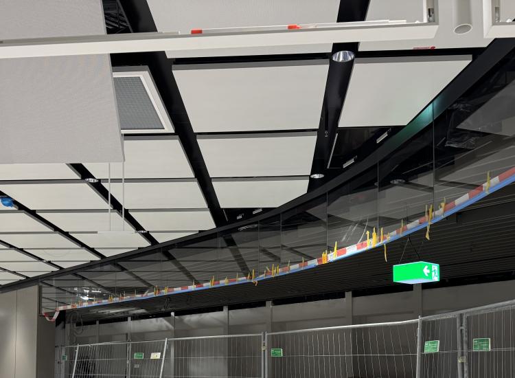 Glasschürze Rauchschutzschürze VSG TVG Weissglas von GLASAKTIV