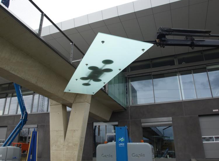 Konstruktiver Glasbau – Ganzglaslösungen und Tragkonstruktionen für Projekte von GLASAKTIV