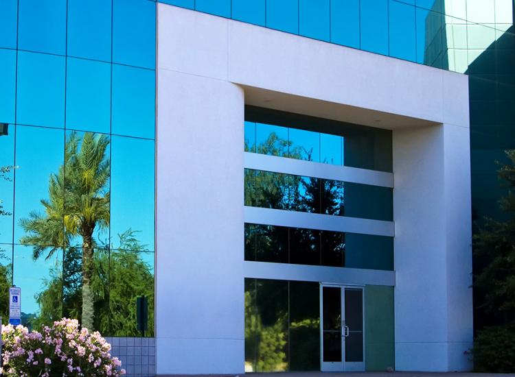 GLASAKTIV – Partner im Glasbau: Lieferanten für Flachglas, Beschläge und Stahlbauteile